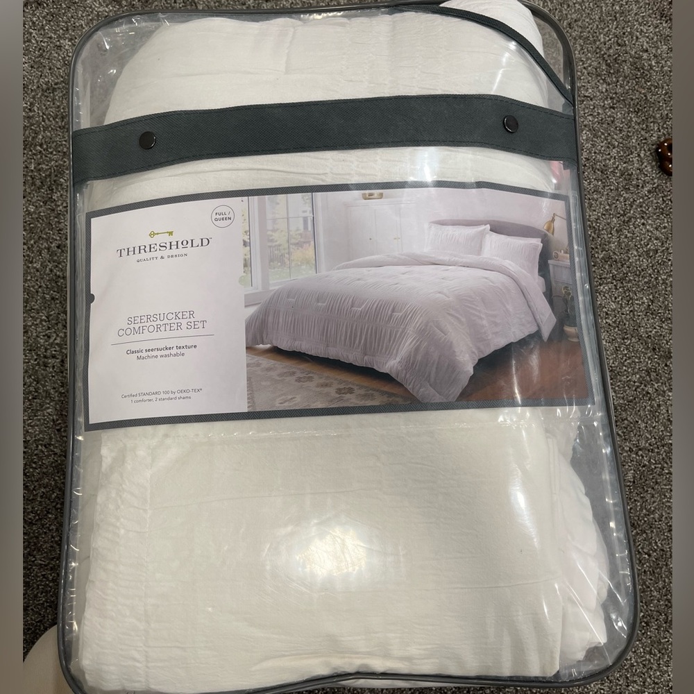 Threshold Seersucker Comforter Set - White